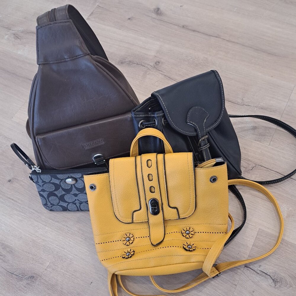 Lots 4X Stylish Bags Bundle – 2 Authentic Coach + 2 Trendy Mini-BagPack lot